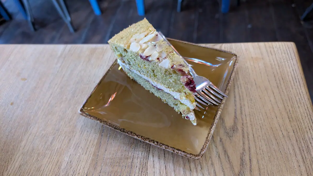 Gordon's Celebrations Cakes By Claire – cake maker in Coseley town centre